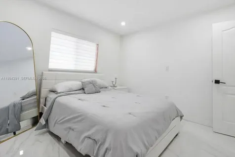 15763 SW 43rd Street Miami FL 33185