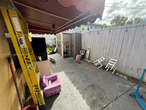 3674 SW 25th Street Miami FL 33133