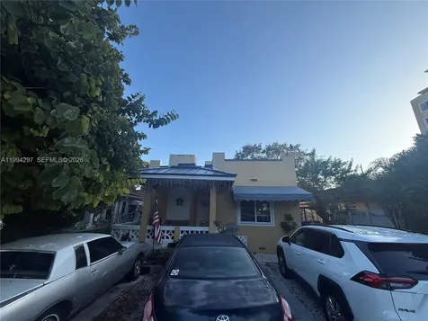 3674 SW 25th Street Miami FL 33133