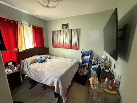 3674 SW 25th Street Miami FL 33133