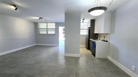 1811 Jefferson Street Hollywood FL 33020