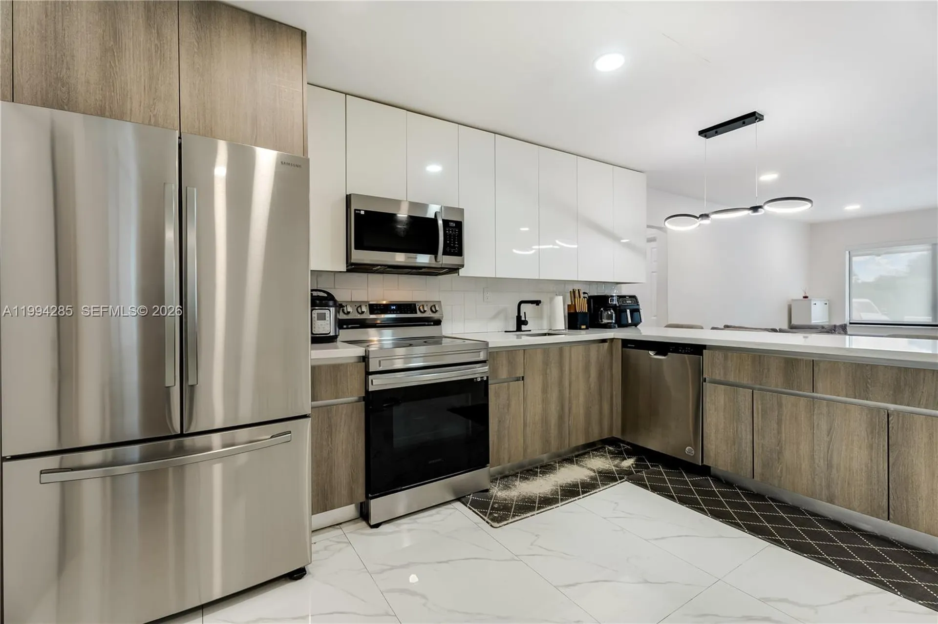 5635 Pierce Street Hollywood FL 33021