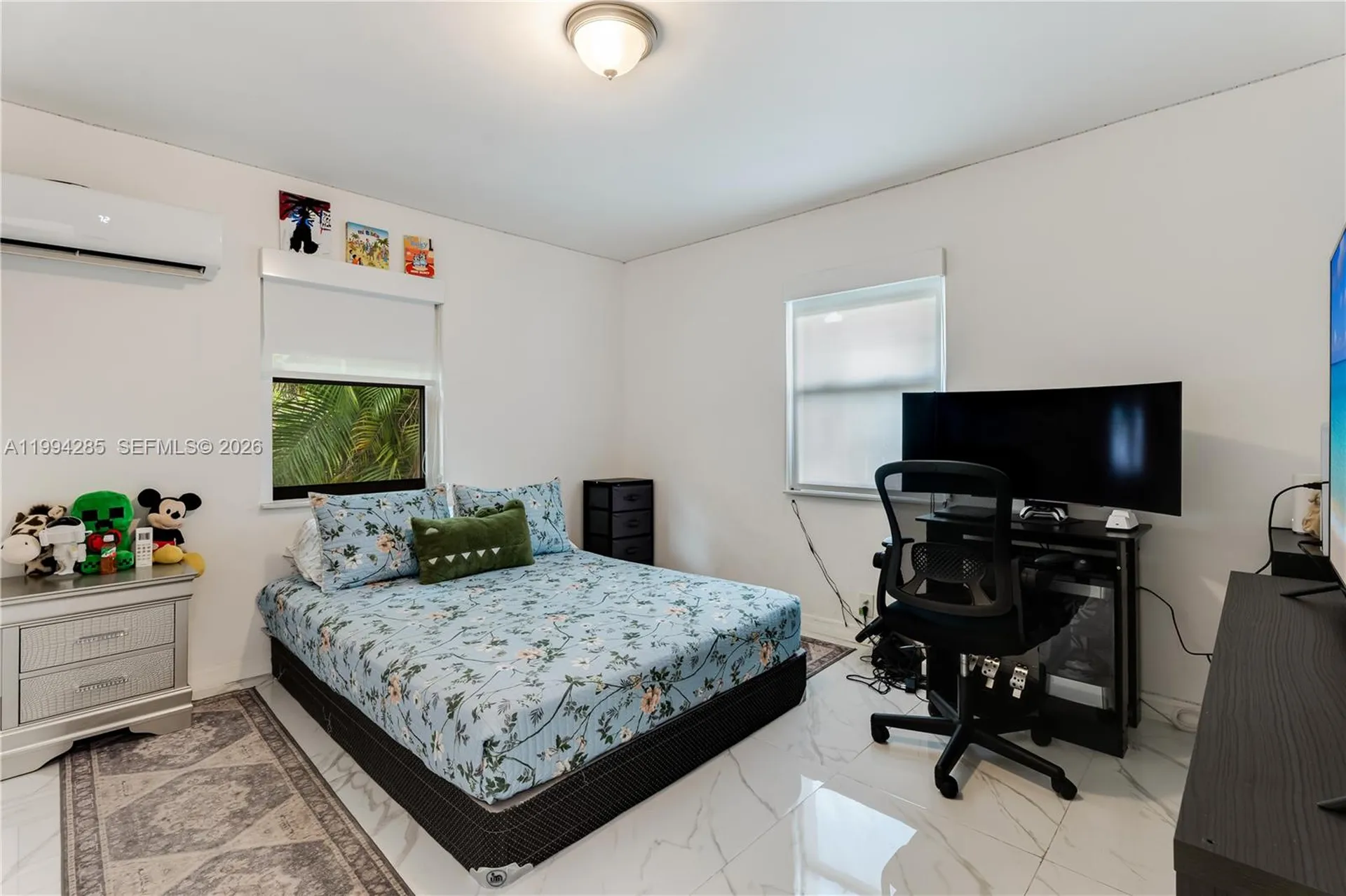 5635 Pierce Street Hollywood FL 33021