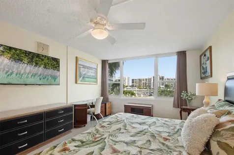 3505 S Ocean Drive Hollywood FL 33019