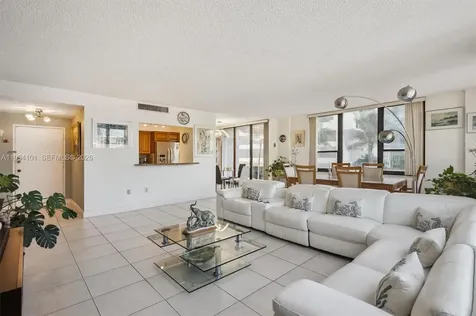 3505 S Ocean Drive Hollywood FL 33019