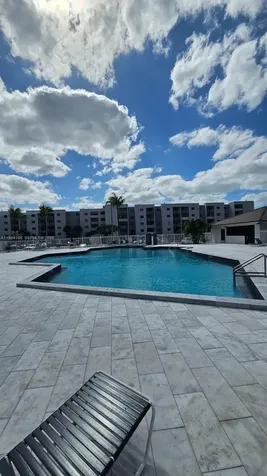 8075 NW 7th Street Miami FL 33126