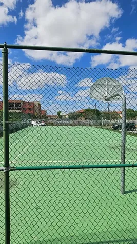 8075 NW 7th Street Miami FL 33126