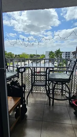 8075 NW 7th Street Miami FL 33126
