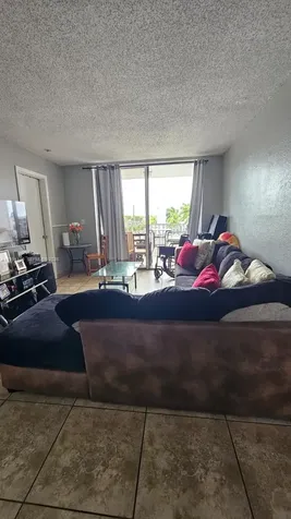 8075 NW 7th Street Miami FL 33126