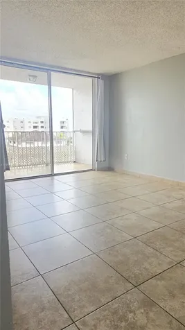 8075 NW 7th Street Miami FL 33126