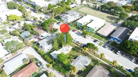 2071 NE 169th Street North Miami Beach FL 33162