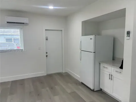 2071 NE 169th Street North Miami Beach FL 33162