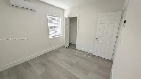 2071 NE 169th Street North Miami Beach FL 33162