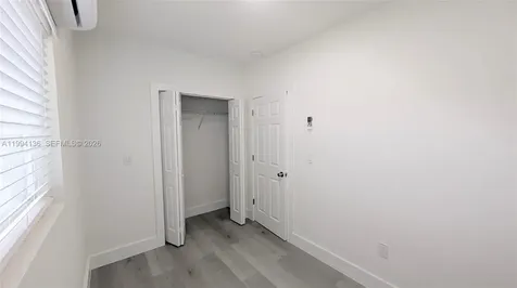 2071 NE 169th Street North Miami Beach FL 33162