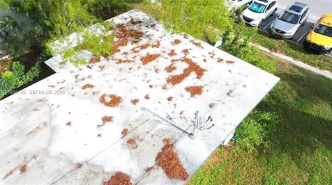 2071 NE 169th Street North Miami Beach FL 33162