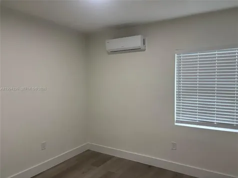 2071 NE 169th Street North Miami Beach FL 33162