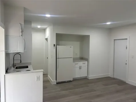 2071 NE 169th Street North Miami Beach FL 33162