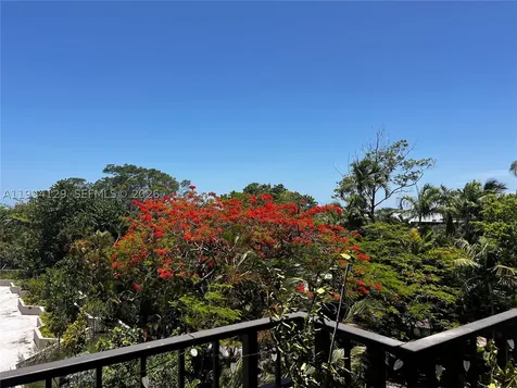 151 Crandon Boulevard Key Biscayne FL 33149