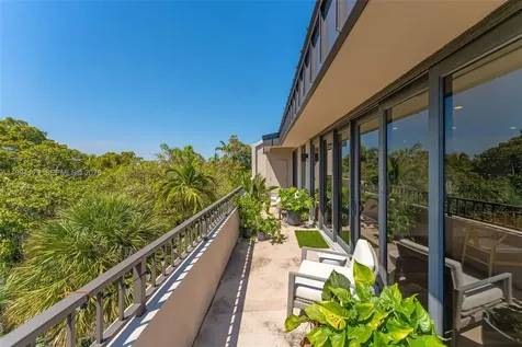 151 Crandon Boulevard Key Biscayne FL 33149
