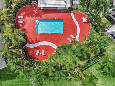 2851 N Oakland Forest Drive Oakland Park FL 33309