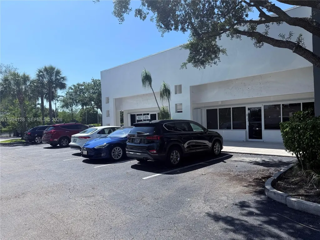 5369 N Nob Hill Road Sunrise FL 33351