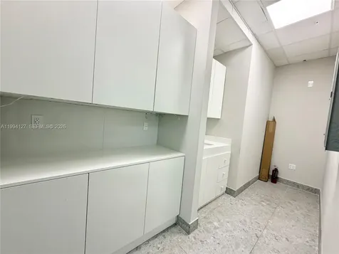 2820 NE 214th Street Aventura FL 33180