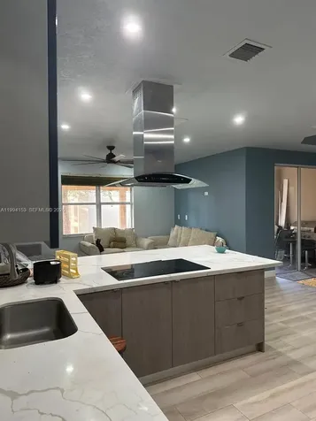 11369 NW 73rd Terrace Doral FL 33178