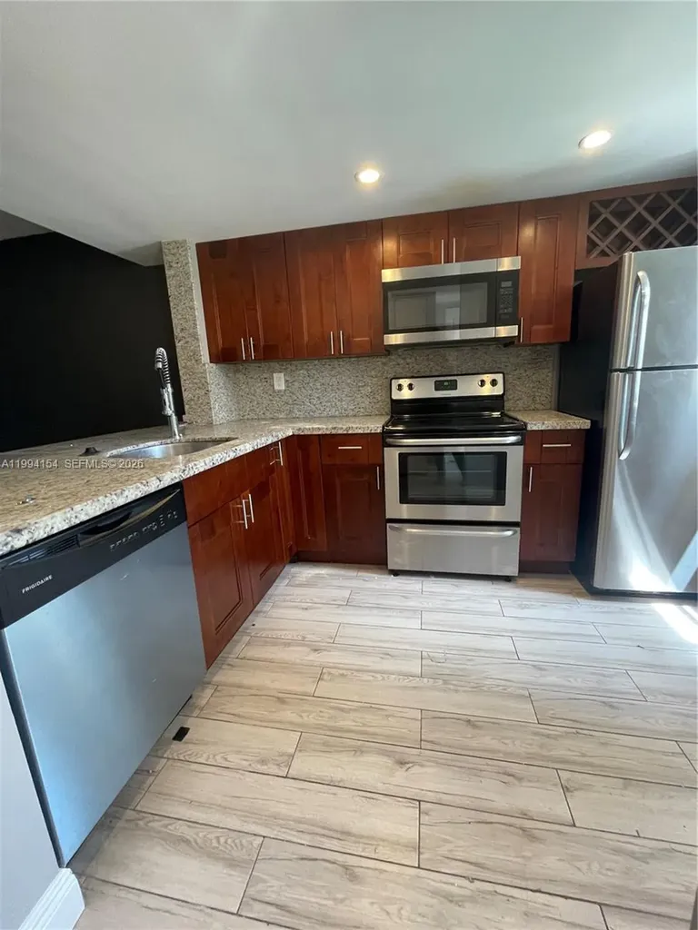 5200 NW 31st Avenue Fort Lauderdale FL 33309