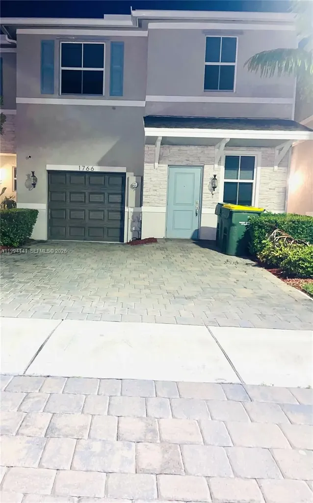 1766 SE 7th Terrace Homestead FL 33034