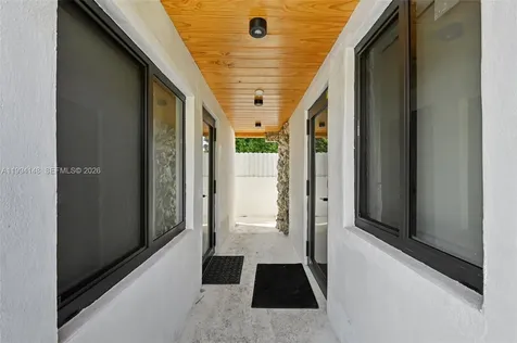 5152 SW 6th Street Miami FL 33134
