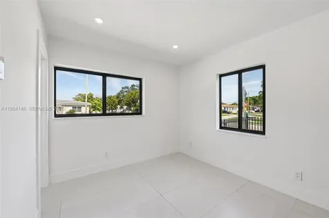 5152 SW 6th Street Miami FL 33134
