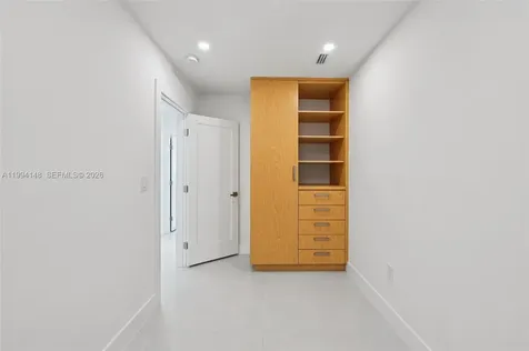5152 SW 6th Street Miami FL 33134
