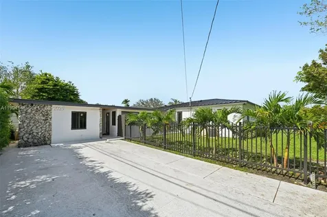 5152 SW 6th Street Miami FL 33134