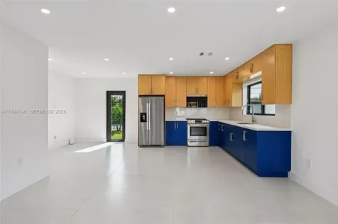5152 SW 6th Street Miami FL 33134