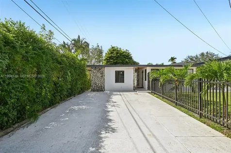 5152 SW 6th Street Miami FL 33134