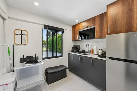 5152 SW 6th Street Miami FL 33134