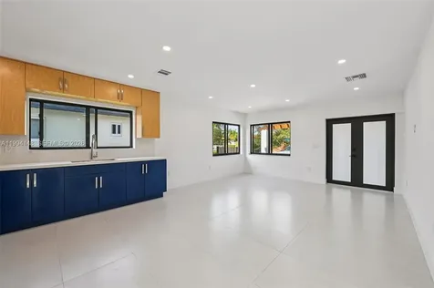 5152 SW 6th Street Miami FL 33134