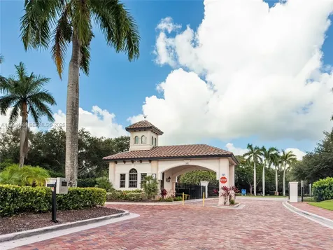 312 SE Via Sangro Port St. Lucie FL 34952