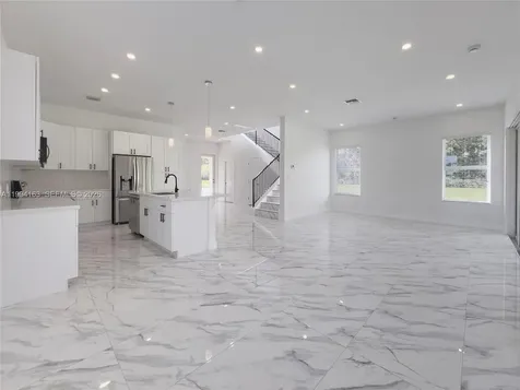 312 SE Via Sangro Port St. Lucie FL 34952