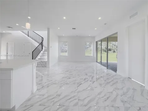 312 SE Via Sangro Port St. Lucie FL 34952