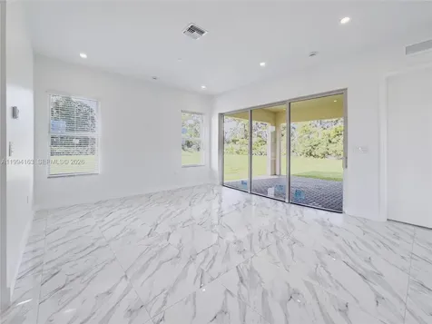 312 SE Via Sangro Port St. Lucie FL 34952