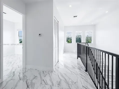 312 SE Via Sangro Port St. Lucie FL 34952