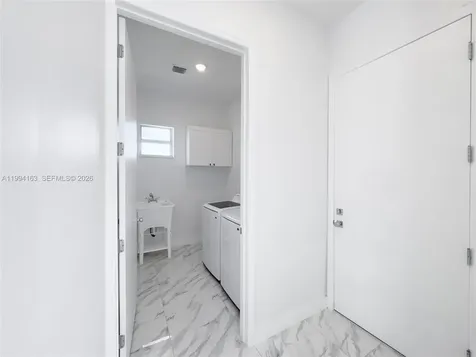312 SE Via Sangro Port St. Lucie FL 34952