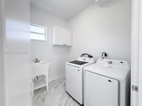 312 SE Via Sangro Port St. Lucie FL 34952