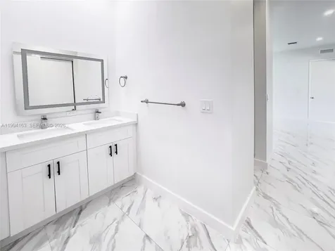 312 SE Via Sangro Port St. Lucie FL 34952