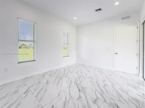 312 SE Via Sangro Port St. Lucie FL 34952