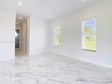 312 SE Via Sangro Port St. Lucie FL 34952