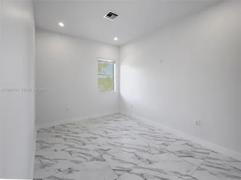 312 SE Via Sangro Port St. Lucie FL 34952