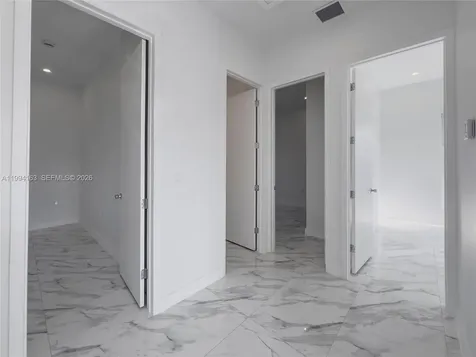 312 SE Via Sangro Port St. Lucie FL 34952