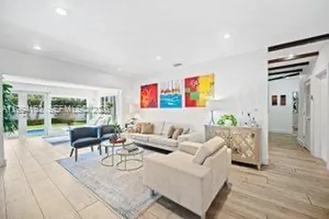 3551 E Glencoe Street Miami FL 33133